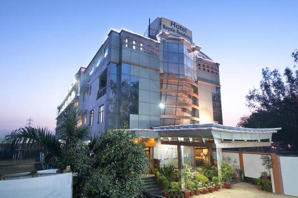 Hotel Royale Residency